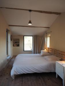 Remote cottage with valley views