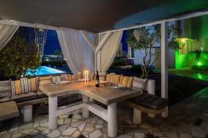 Calm and Joy Summer House