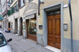 L&D 51 LUXURY SUITES, Ognissanti square