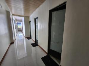 pacific paradise apartment