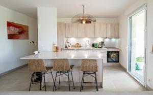 Appartements Spacious bright contemporary apartment : photos des chambres