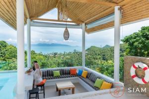 Jungle Beach Villa Luxury 4 Br SeaView