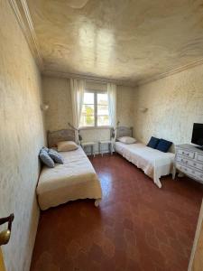 Appartements Appartement Place des Lices, Saint-Tropez : photos des chambres
