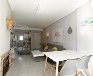 Apartamento en planta baja bahia de denia by COSTABLANCARENT