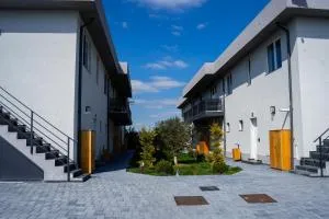 Donilads Properties - Home Everywhere, Relax & Nature Escape - 多亚马伊