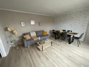 Evry Moon Apartment 70m2 Spacious and bright - 科尔贝埃索讷