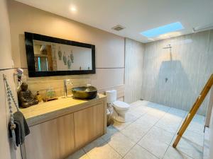 Biệt Thự Có Hồ Bơi Riêng (Villa with Private Pool)