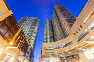 Staycation with city lights