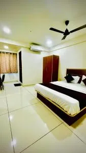Hotel Shree Hari Om Residency - Bavla