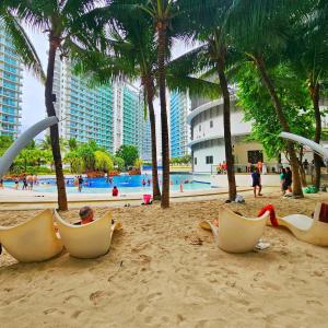 Azure Urban Resort Staycation