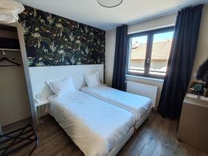 Hotels Auberge du chateau de Joux : photos des chambres
