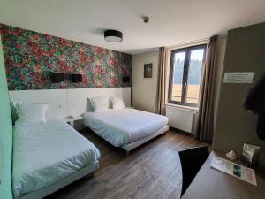 Hotels Auberge du chateau de Joux : photos des chambres