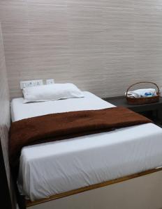 HOTEL VALLABHA RESiDENCY