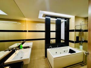 Perfect for Groups! 5BR Villa Near Beach BBQ 20Pax