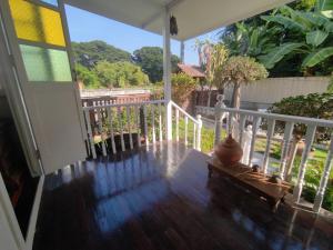 Baan Chay Klong, Canal side Classic Home 2BRs