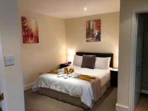 Double Room with Private Bathroom room in Hogwarts Bed and Continental Breakfast