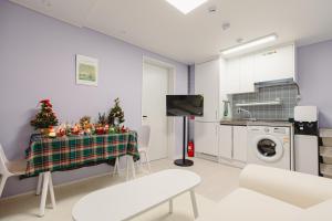 Căn Hộ 2 Phòng Ngủ (Two-Bedroom Apartment)