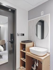 Phòng Tiêu Chuẩn Giường Đôi (Standard Double Room)