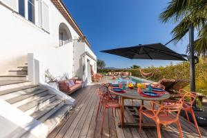 Villas Beautiful villa - garden - pool - sea view : photos des chambres