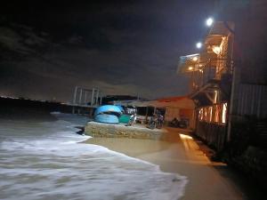 Ăn gì cũng được Homestay