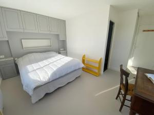 Maisons de vacances KERBELEM - Jardin, Terrasse, Plages 3km - C29 : photos des chambres