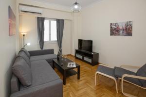 Modern Rental with Cozy Charm by GHH