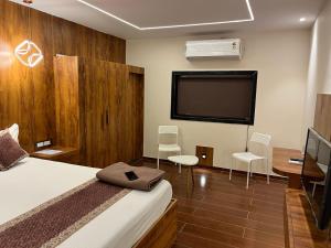 The Little Door family Stay