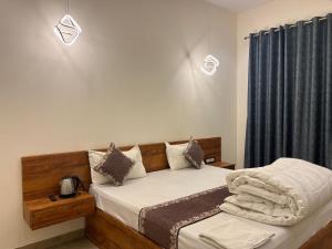 The Little Door family Stay