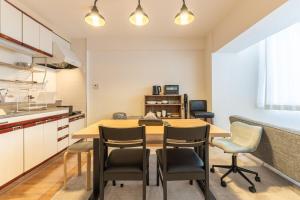 2 min to Namba Near Daikokucho For 6