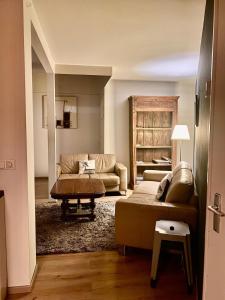 Sunny apartment on ground floor with small terrace