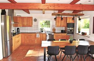 Exklusivt boende intill skog, nära naturreservat