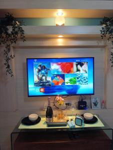 Shell Residences - MOA