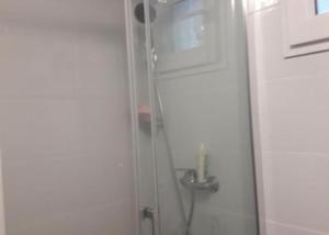 Sejours chez l'habitant Saint Cloud Citea Access dayuse Room - 10 minutes La Defense 20 minutes Paris Parc Expo : photos des chambres