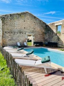 Sejours chez l'habitant Grande chambre privee au Domaine Laroze : photos des chambres