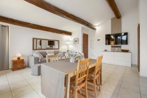 Appartements Nezignan l eveque 3km de Pezenas Suit-Appart 70m2 : photos des chambres