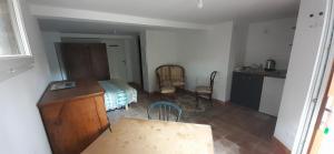 Studio indépendant au calme proche dAix en Provence