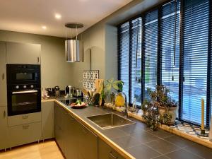 Tashi Kampa, The House of Happiness in Tibetan