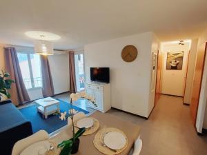 Appartements Le Lavandin - T3 Piscine & Climatisation : photos des chambres