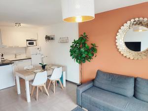 Appartements Le Lavandin - T3 Piscine & Climatisation : photos des chambres