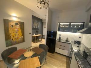 Kostas Lux apartment