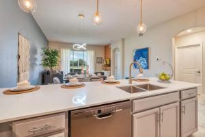 729- Sofisticado 2 Quartos | Quarto Avengers & Vista Golfe