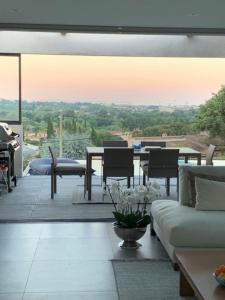 Villa Dezem-Infinity pool-Near Cannes-Panorama-AC