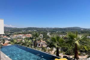 Villas Villa Dezem-Infinity pool-Near Cannes-Panorama-AC : photos des chambres