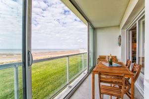 Appartements Seafront flat near Cabourg with free private parking : photos des chambres
