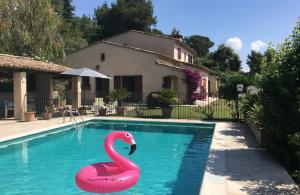 Le Belvedere, family home with pool, panoramic view