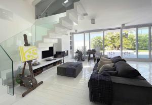 Villa Rosa del mare - Villa fronte mare di design con camino e giardino privato