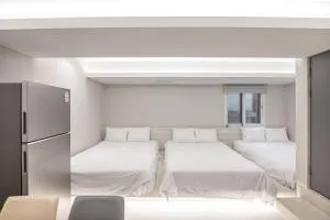 Dear Moon House - Koejŏng-ni