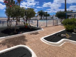 Mariposa - 1 Bedroom poolside apartment