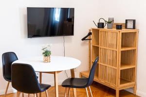 TAS Vas - Charming Apartments in Budapest