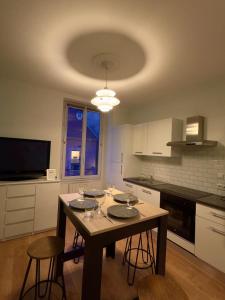 AzurPrestigeStation5min TV Elegant Relaxing Chill